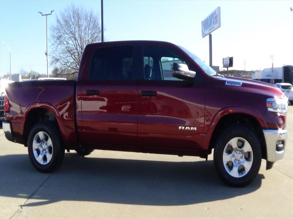Used 2025 RAM 1500 Big Horn AWD/4WD image 5