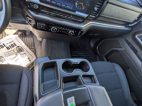 Used 2025 Chevrolet Silverado 2500 LT w/ Convenience Package AWD/4WD image 24
