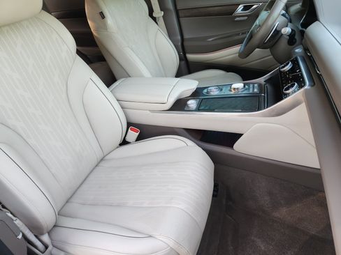 Used 2023 Genesis GV80 2.5T w/ Prestige Package AWD/4WD image 6