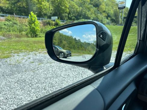 New 2025 Subaru Crosstrek 2.5i Limited image 10