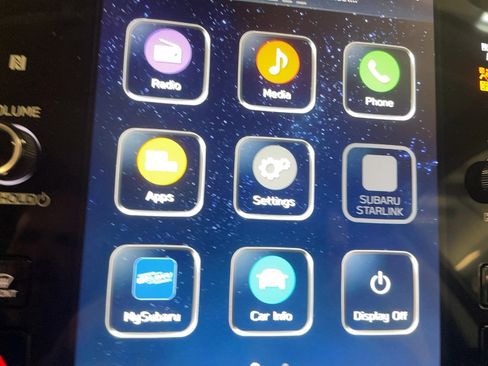 Used 2023 Subaru Ascent Premium AWD/4WD image 10