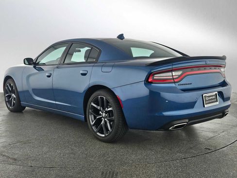 Used 2023 Dodge Charger SXT w/ Blacktop Package image 5