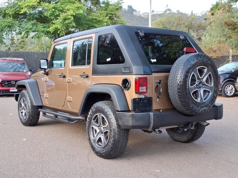 Used 2015 Jeep Wrangler Unlimited Sport AWD/4WD image 7