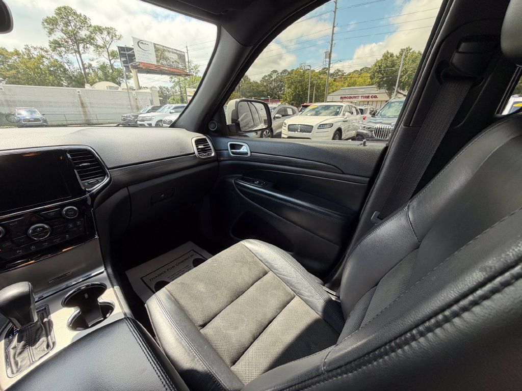 Used 2019 Jeep Grand Cherokee Altitude RWD image 17