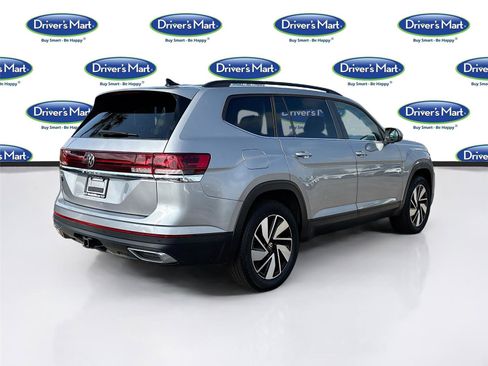 Used 2025 Volkswagen Atlas SE FWD image 7