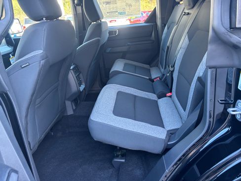 New 2025 Ford Bronco Base 4-Door 4X4 image 9