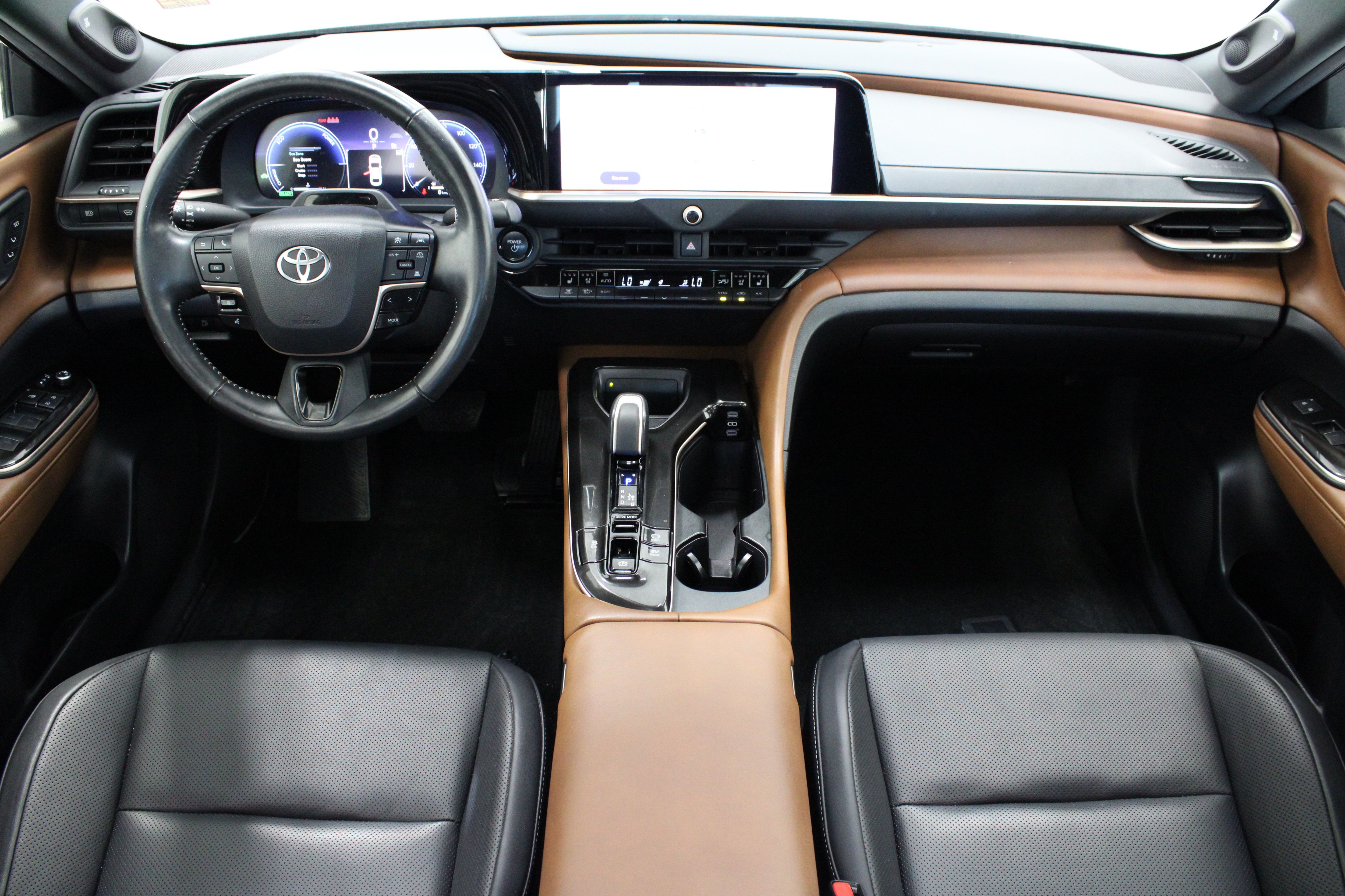 Used 2025 Toyota Crown w/ Advanced Technology Package AWD/4WD image 30