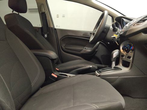 Used 2019 Ford Fiesta SE FWD image 21