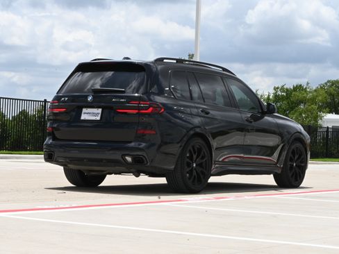 Used 2026 BMW X7 xDrive40i w/ M Sport Package AWD/4WD image 9