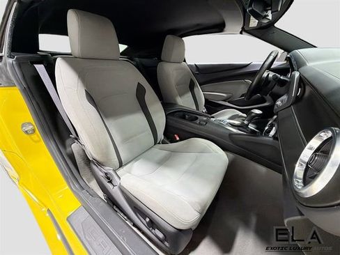 Used 2017 Chevrolet Camaro SS w/ LPO, Ground Effects Package RWD image 31