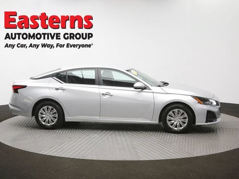 Used 2023 Nissan Altima 2.5 S FWD image 44