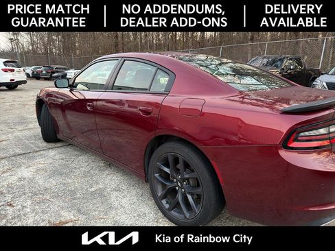 Used 2019 Dodge Charger SXT image 5