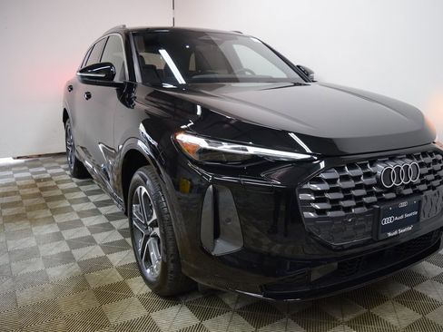 New 2025 Audi Q5 Premium Plus image 1