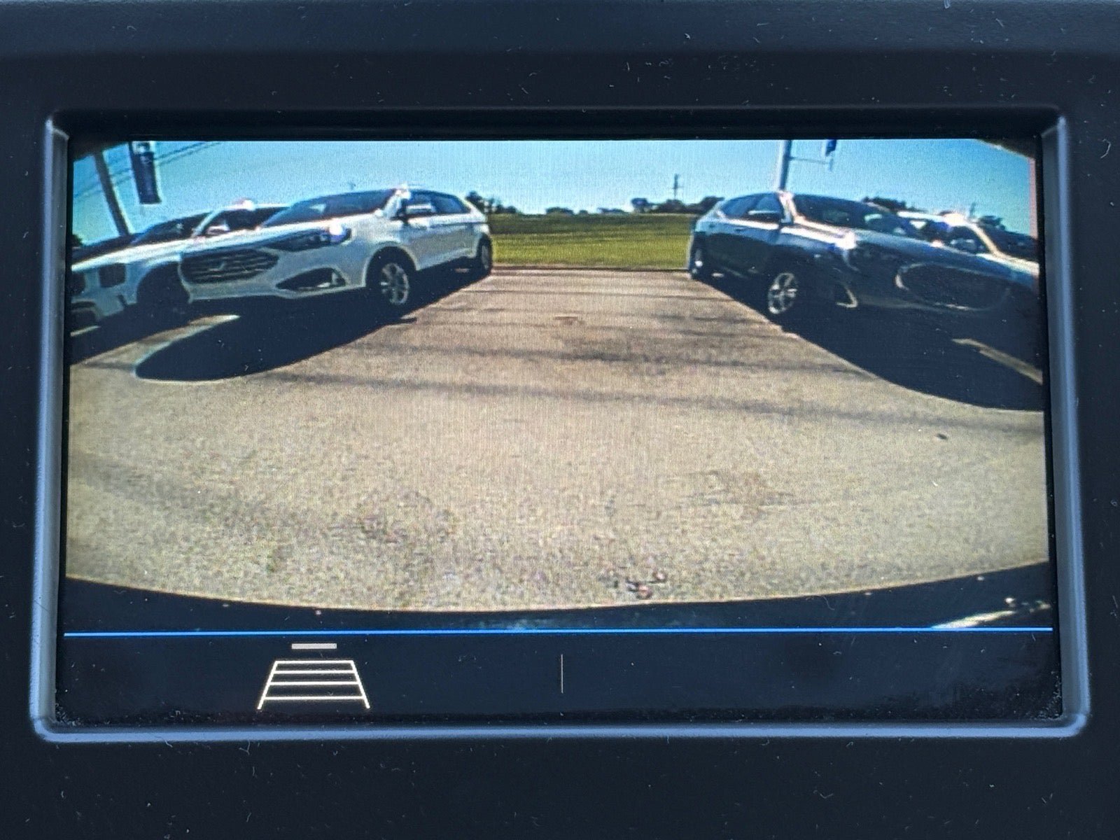 Used 2019 Chevrolet Equinox LS w/ LS Convenience Package FWD image 28