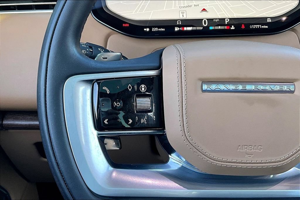 Certified 2025 Land Rover Range Rover SE AWD/4WD image 11