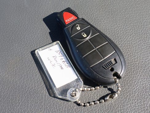 Used 2018 RAM 1500 Tradesman w/ Power & Remote Entry Group image 27