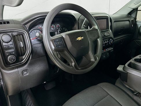 Used 2020 Chevrolet Silverado 1500 Custom w/ Custom Value Package AWD/4WD image 9