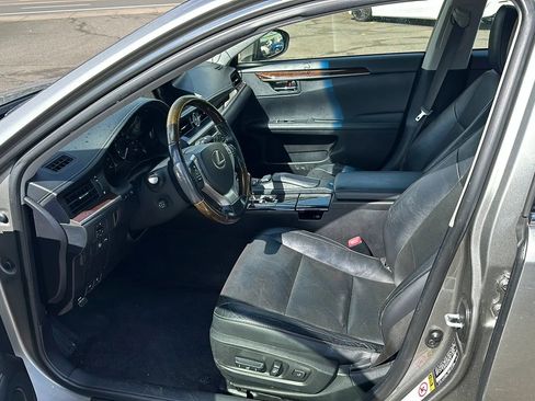 Used 2015 Lexus ES 350 w/ Luxury Package image 10