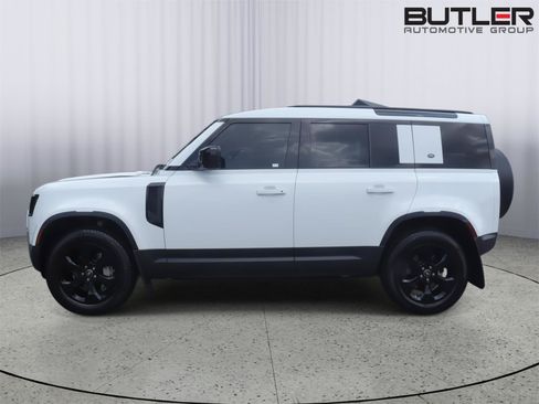 Used 2020 Land Rover Defender 110 HSE AWD/4WD image 3