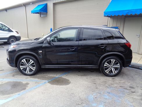 Used 2020 Mitsubishi Outlander Sport ES image 4
