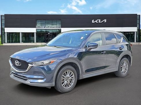 Used 2017 MAZDA CX-5 Touring FWD image 2