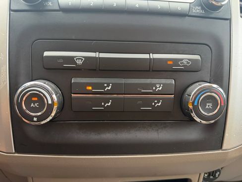 Used 2018 Nissan Frontier SV RWD image 25