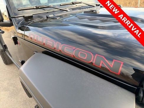 Used 2025 Jeep Wrangler Unlimited Rubicon image 12