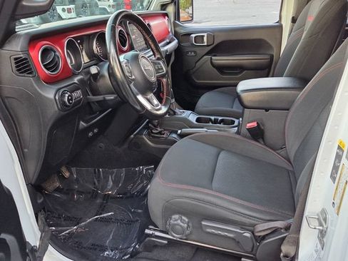 Used 2021 Jeep Gladiator Rubicon AWD/4WD image 14
