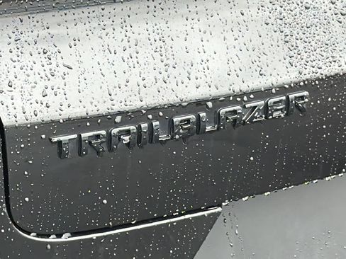 Certified 2023 Chevrolet TrailBlazer LS FWD image 28