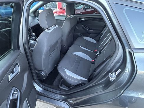 Used 2017 Ford Focus ST image 8