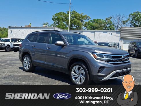 Used 2023 Volkswagen Atlas SE AWD/4WD image 1