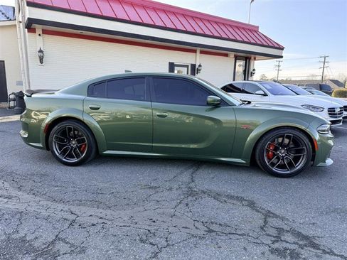 Used 2020 Dodge Charger Scat Pack image 4