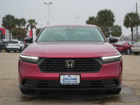 Used 2025 Honda Accord SE image 6