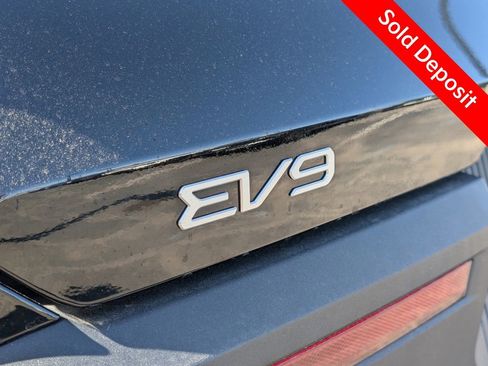 Used 2024 Kia EV9 Wind AWD/4WD image 12