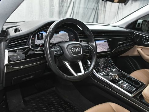 Used 2022 Audi Q8 Premium AWD/4WD image 24