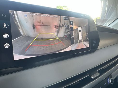 Used 2023 Hyundai Palisade SEL AWD/4WD image 19