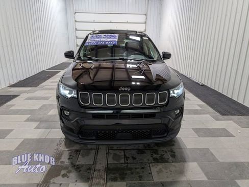Used 2022 Jeep Compass Latitude w/ Sun and Sound Group image 6