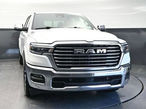 Used 2025 RAM 1500 Laramie AWD/4WD image 2
