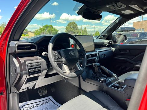 Certified 2026 Toyota 4Runner TRD Off-Road Premium AWD/4WD image 11