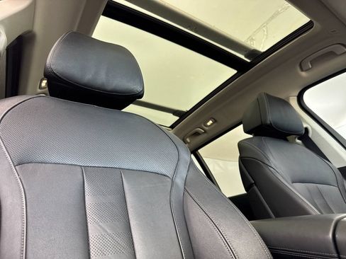 Used 2019 BMW X7 xDrive50i w/ Premium Package AWD/4WD image 17