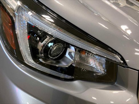 Used 2020 Subaru Forester Touring image 27