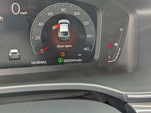 Used 2025 Acura Integra A-Spec image 28