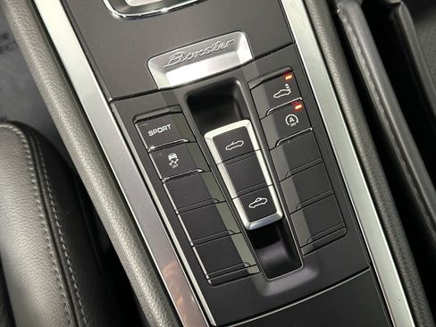 Used 2016 Porsche Boxster S RWD image 30