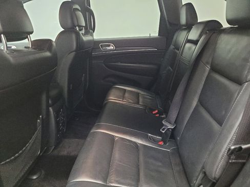 Used 2018 Jeep Grand Cherokee Limited AWD/4WD image 18