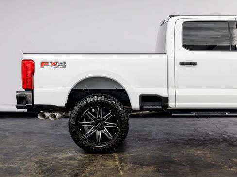 Used 2025 Ford F250 XLT w/ FX4 Off-Road Package AWD/4WD image 24