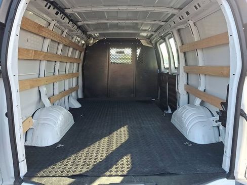 Used 2024 Chevrolet Express 2500 w/ Driver Convenience Package RWD image 29