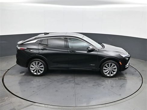 Certified 2024 Buick Envista Avenir image 16