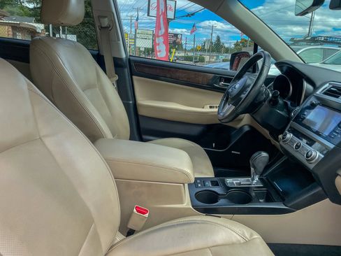 Used 2017 Subaru Outback 3.6R Limited AWD/4WD image 39