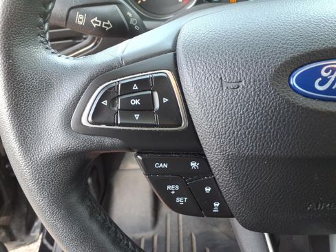 Used 2019 Ford Escape Titanium AWD/4WD image 19