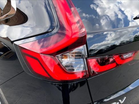 Used 2023 Honda CR-V EX-L image 29